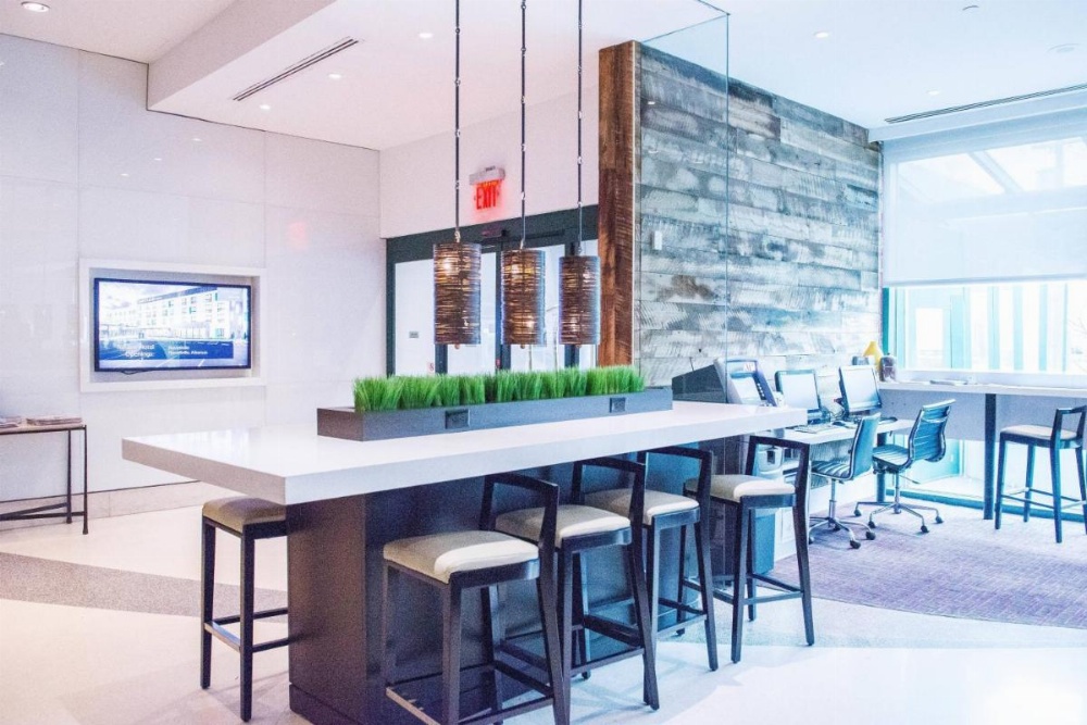 Courtyard by Marriott New York JFK Airport Image 11