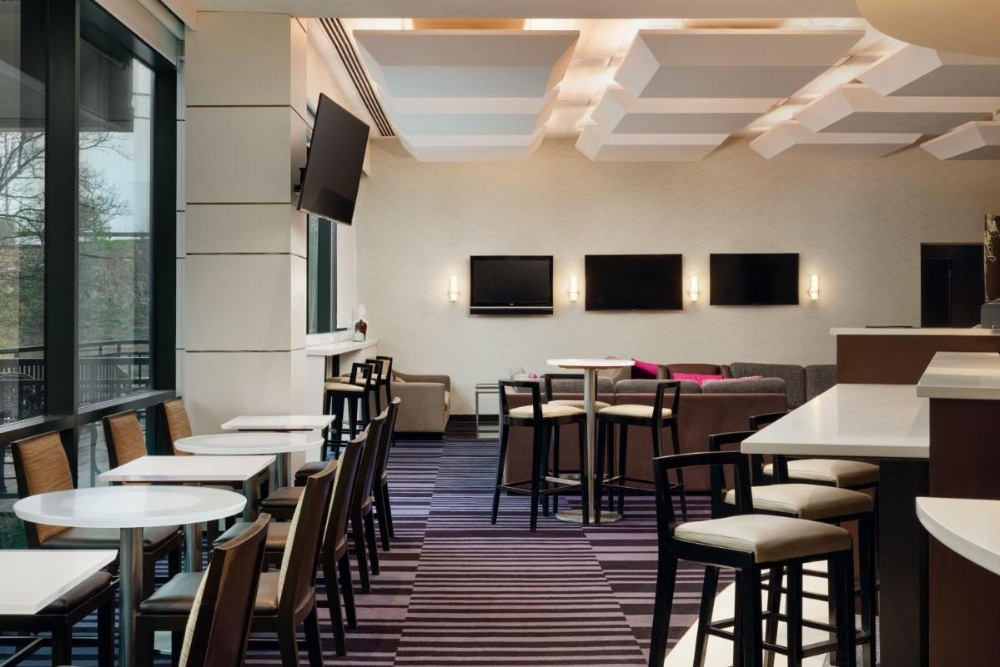 Courtyard by Marriott New York JFK Airport Image 12