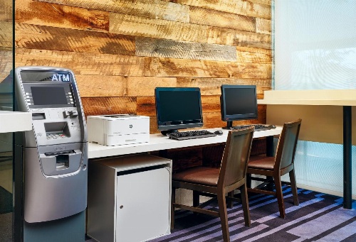 Courtyard by Marriott New York JFK Airport image 1