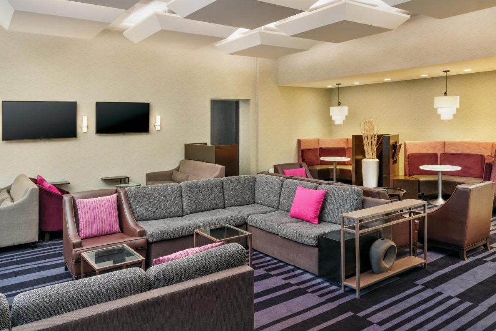 Courtyard by Marriott New York JFK Airport Main image
